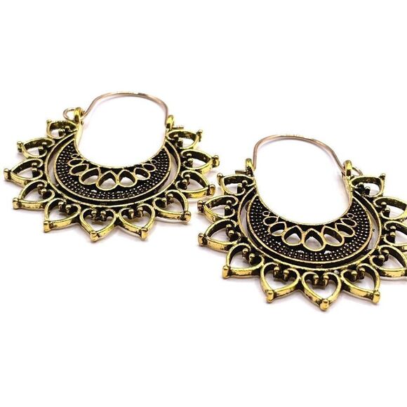 Yellow Gold Detailed Boho Mandala Heart Dangling Drop Hinged Hook Earrings - Picture 2 of 6